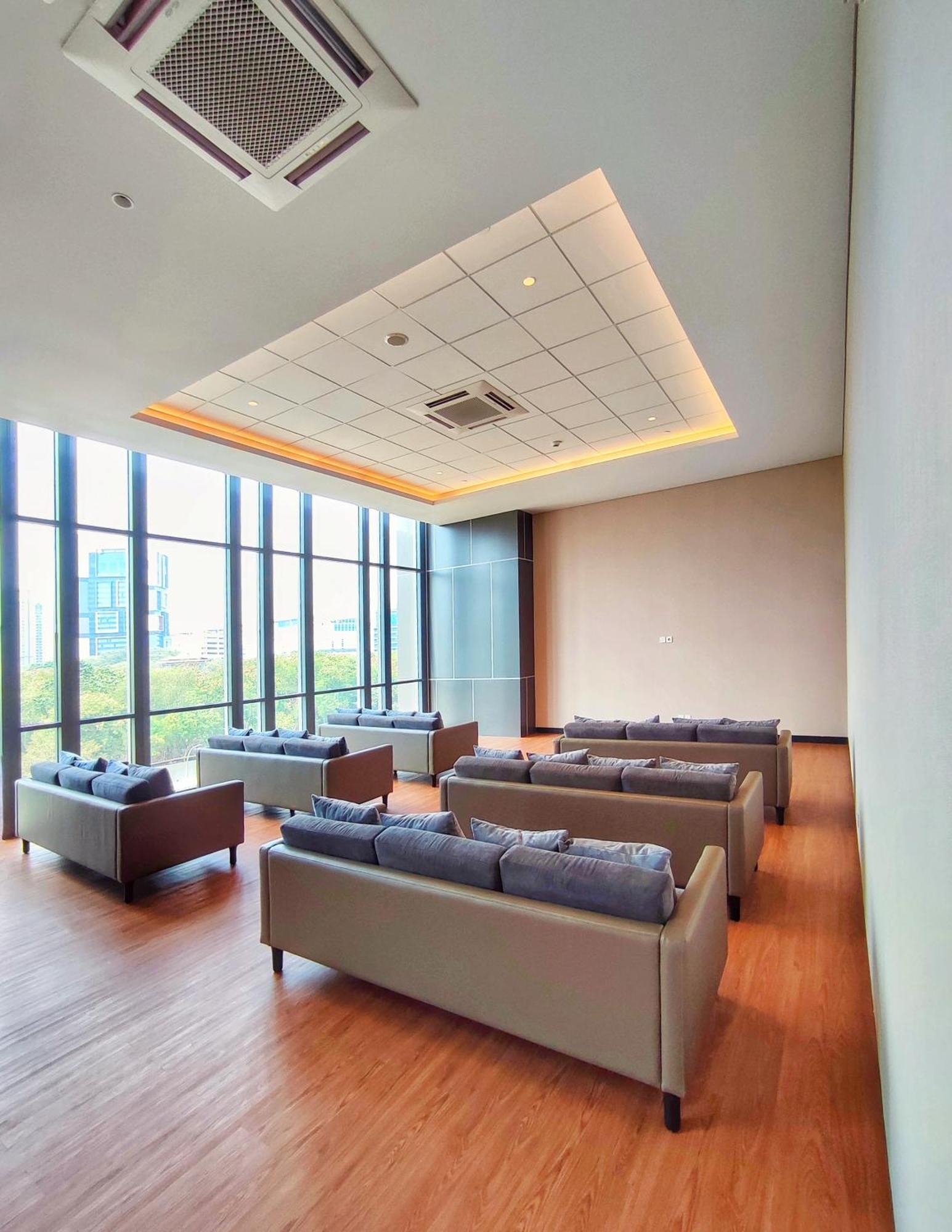 Appartamento Brand New 2Br Apt Menara Jakarta, Jkt Inter Expo Esterno foto