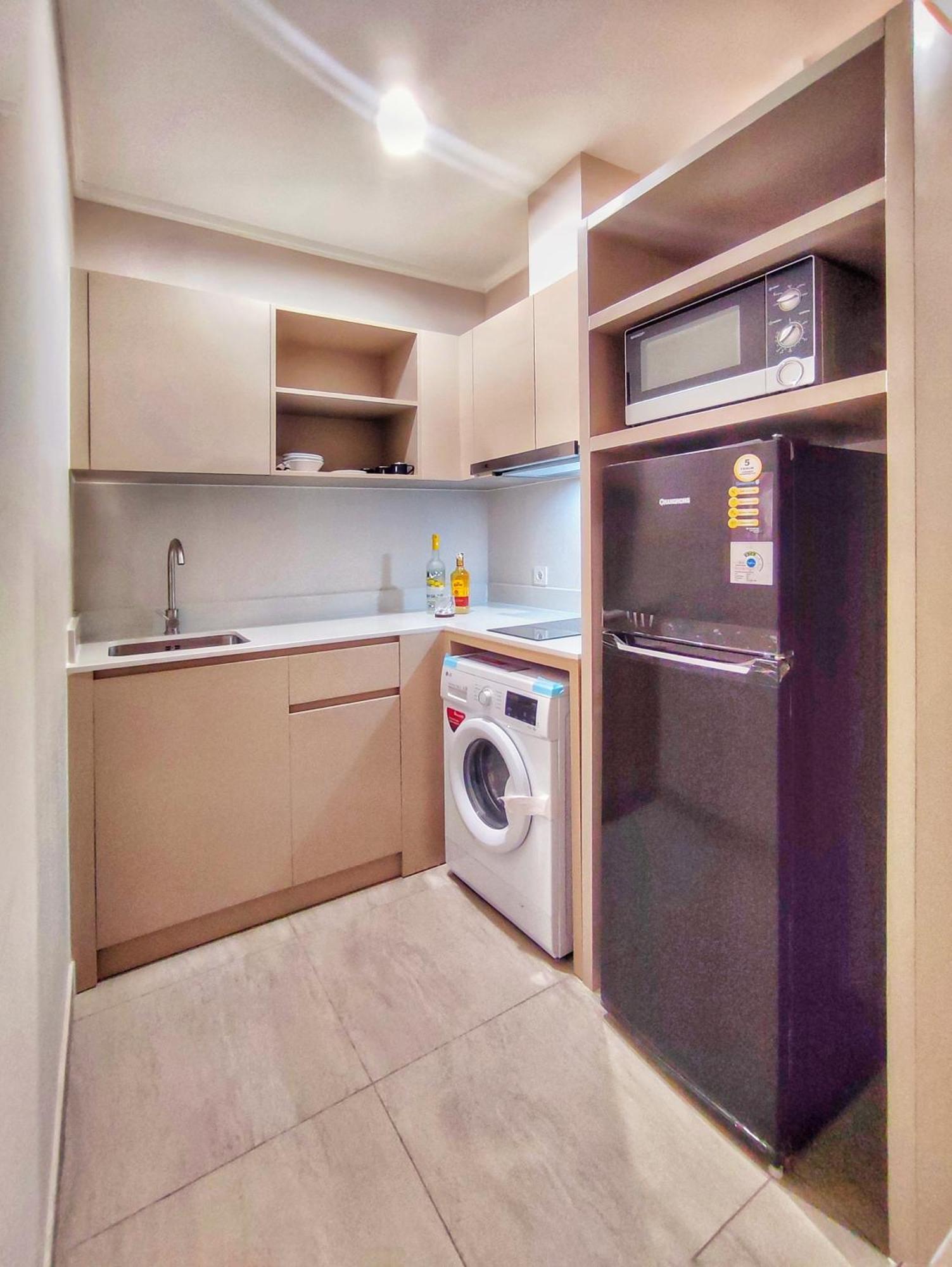 Appartamento Brand New 2Br Apt Menara Jakarta, Jkt Inter Expo Esterno foto